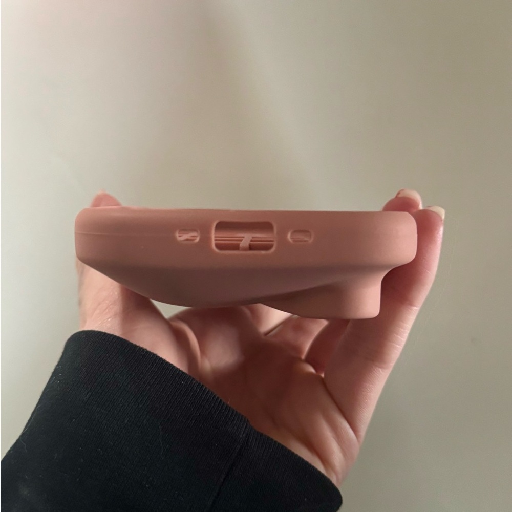 RHODE CASE - Picture 3 of 5